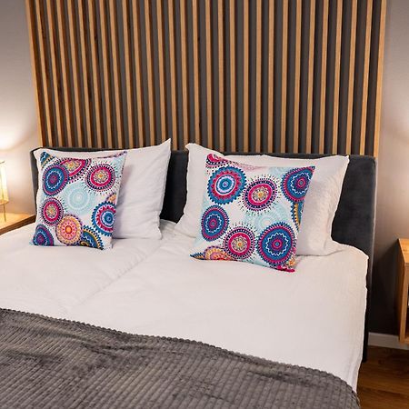Poppy Elegance City Center & Free Parking Sarajevo Ngoại thất bức ảnh