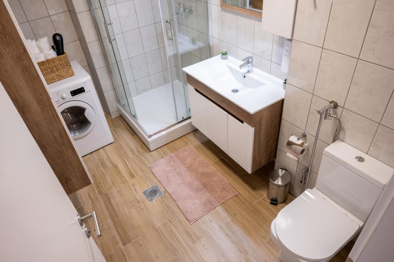 Poppy Elegance City Center & Free Parking Sarajevo Ngoại thất bức ảnh